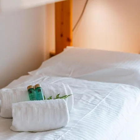 Huswell - Cosy With Frontal Seaview *