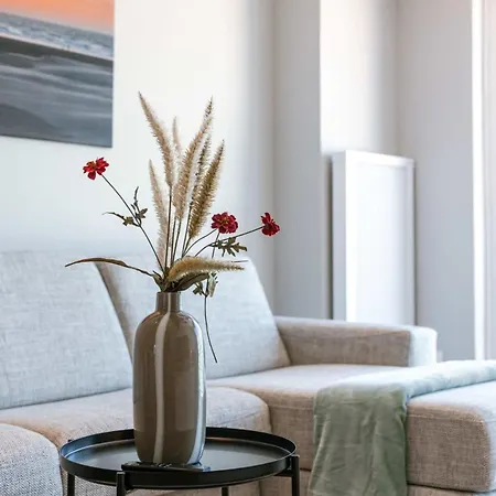 Apartment Huswell - Cosy With Frontal Seaview