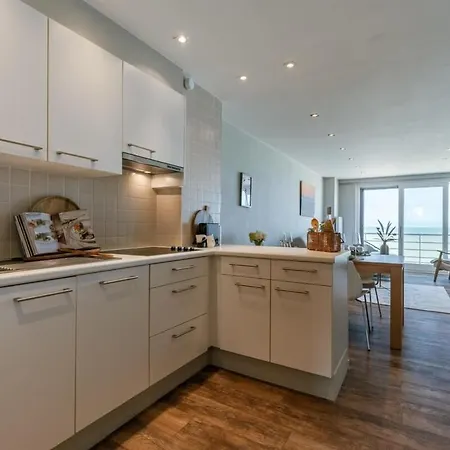 Casiola - Cosy With Frontal Seaview Apartamento