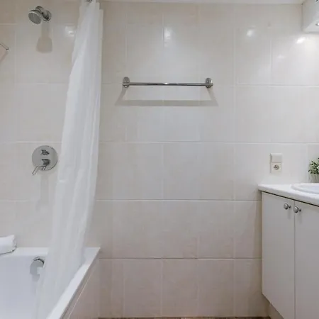 Casiola - Cosy With Frontal Seaview Apartamento