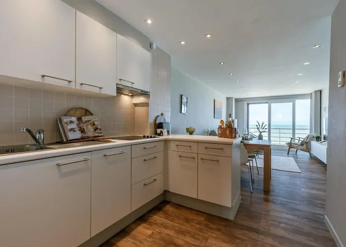 Casiola - Cosy With Frontal Seaview Apartamento