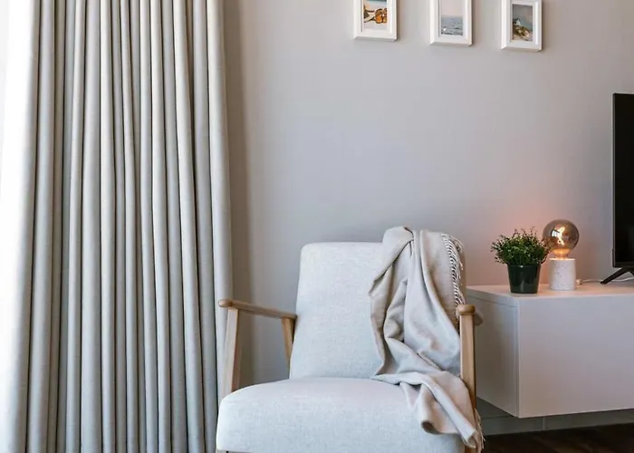 Casiola - Cosy With Frontal Seaview Apartamento