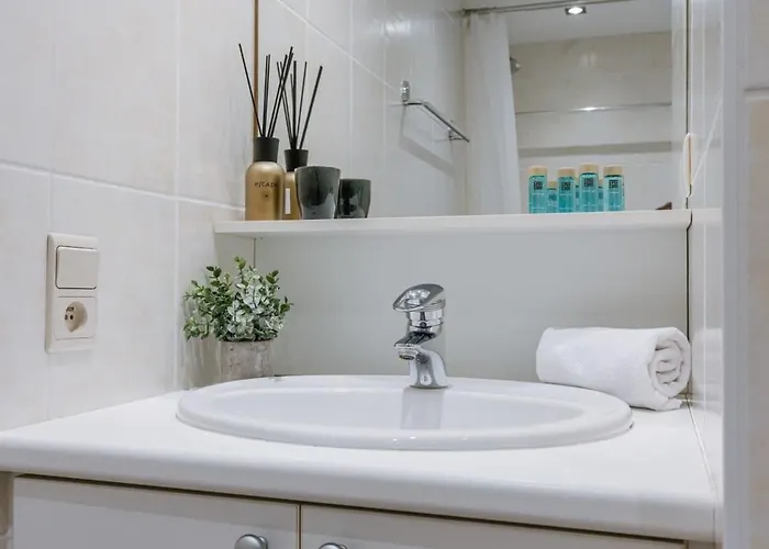 Casiola - Cosy With Frontal Seaview